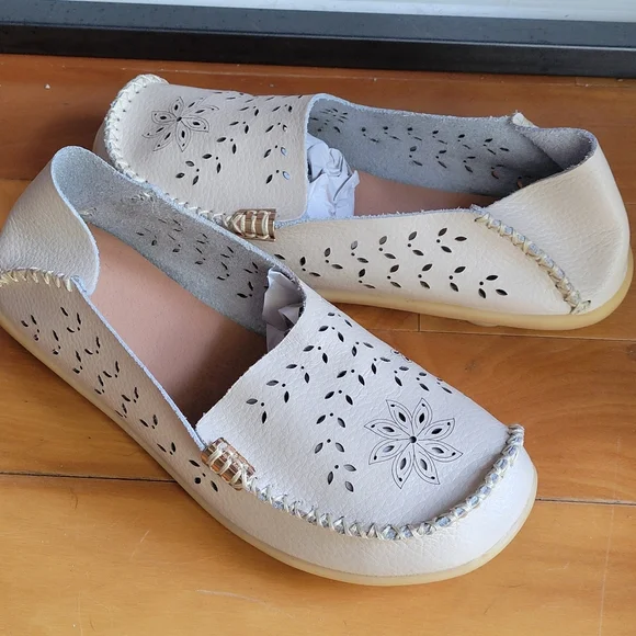 Flats Casual Loafers Classic Leather Women's Casual Beige EUR 37 Rubber Sole - Picture 2 of 11